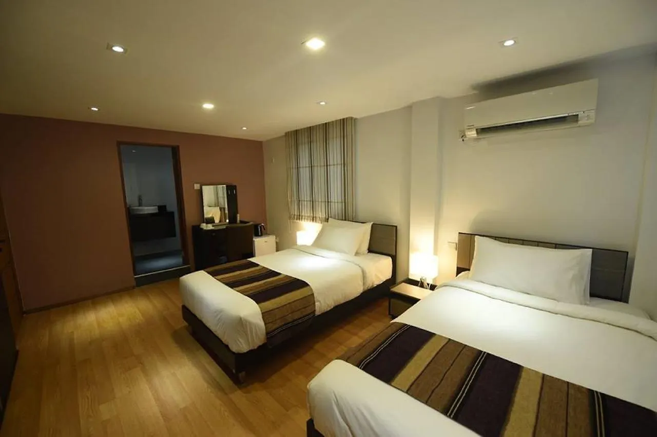 The Varsity House Inn & Serviced Apartments Yangon