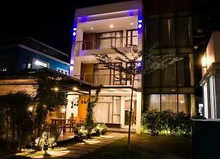 The Varsity House Inn & Serviced Apartments Yangon 0*,